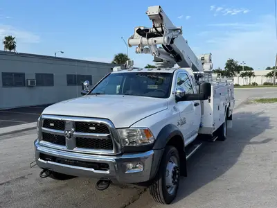 Used 2018 RAM 5500 Bucket (boom) trucks Florida US | Truck and Van Outlet #1509185