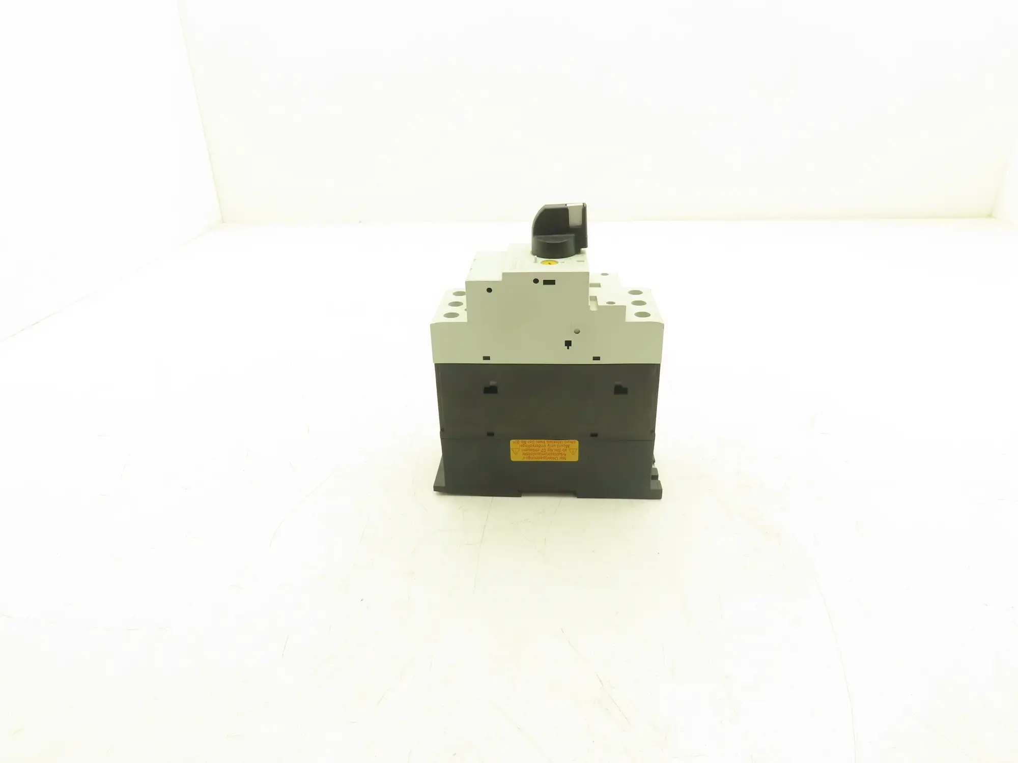 Moeller PKZM4-32 Manual Motor Starter 24-32A 30Hp 600vAC 3Ph