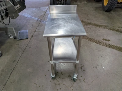 Stainless Steel Filler Table - 18 x 30"