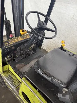 USED CLARK GCS25MB