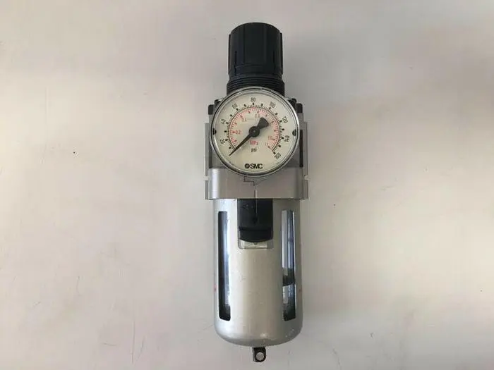 Used PRESSURE REGULATION SYSTEM W/ NORGREN R22-405-RNMA, DWYER FLOW METER & 316 VALVE Regulators California US | Equipment Lab #485303