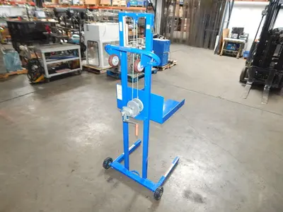 Used VESTIL MANUFACTURING CORP LLPW-500-FW Platform Lifters Texas US | Aucto #1456921