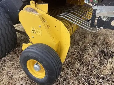 Used 2024 NEW HOLLAND RF440 UTILITY Square Balers Maine US | Beauregard Equipment #1511360