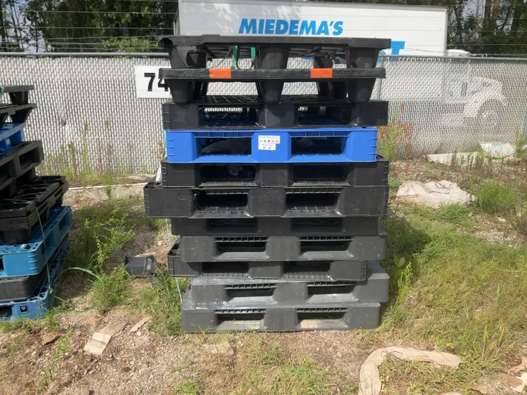 Used _UNKNOWN_ _UNKNOWN_ Bulk Merchandise / Pallets Michigan US | Miedema Asset Management Group #1410986