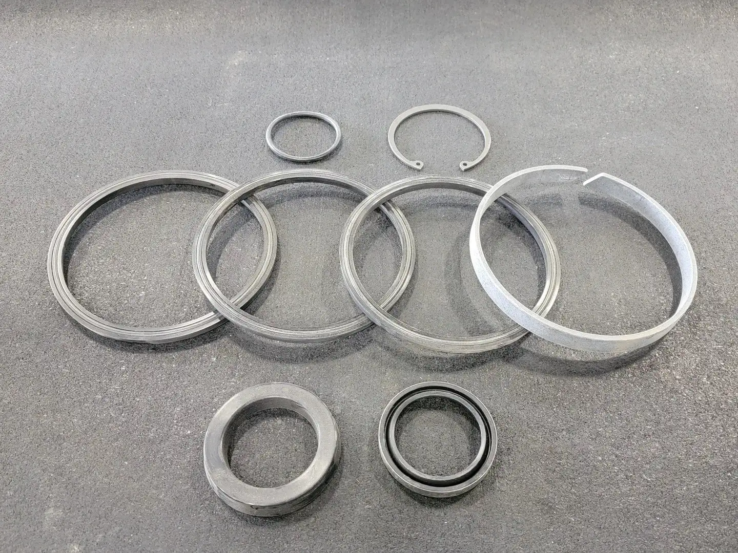 Pneumatic Cylinder Piston Repair Kit No. 2001DFKITPMFS for 5" Bore 1-3/4" Rod