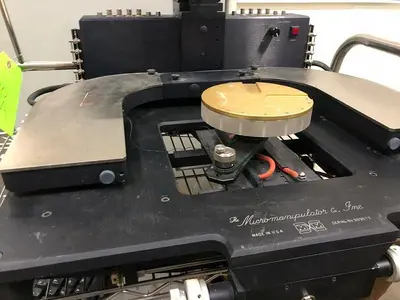 MICROMANIPULATOR 6200 MANUAL PROBING STATION