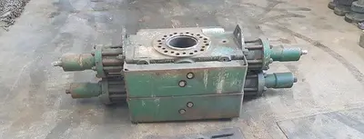 USED SHAFFER 7 1/16" 3M DOUBLE RAM BOP