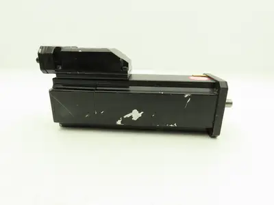 Elau SM 070-60-010-P0-45-M1-B0 AC Servo Motor 6000rpm 400V 6A 1.1Nm 000100 HW
