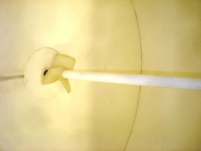 1,000 L Polypropylene Enclosed Tank