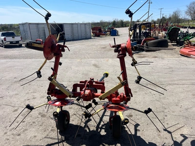 WALTON 4 BASKET TEDDER Tedder | County Equipment Company LLC (5)