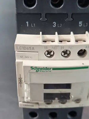Schneider LC1D65A Coil Contactor 80A (BIN444)