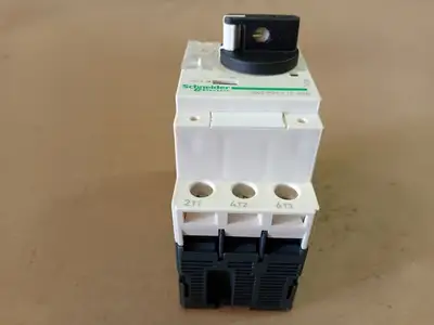 NEW SCHNEIDER ELECTRIC GV2P21