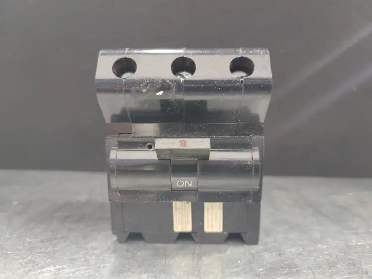 Used FEDERAL PIONEER NB3P15 Switchgears British Columbia CA | Lenmark #243931