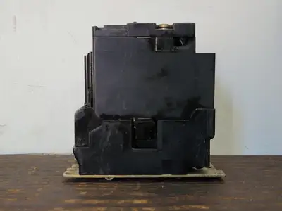 USED SQUARE D 8903SM01