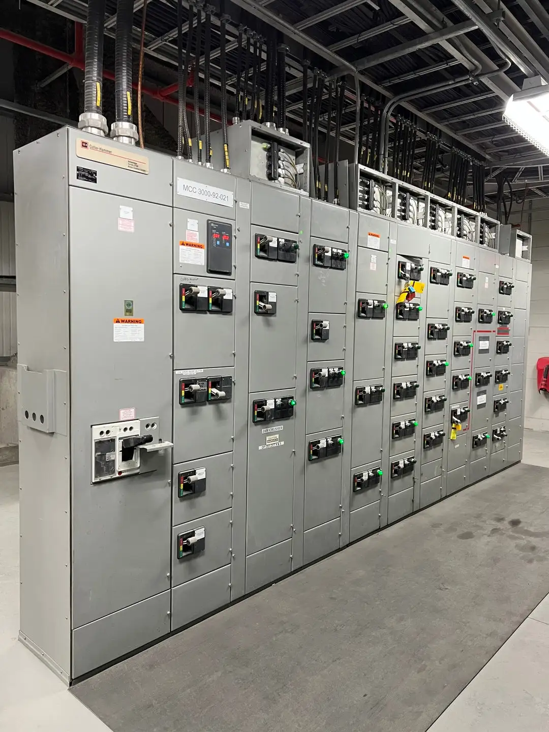Advantage 2100 MCC, 600V, 3-Ph, 1200A, 11 Sections