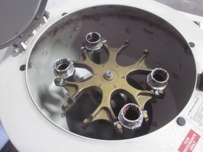 IEC Lab Centrifuge, Model HN-S II