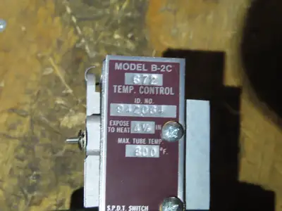 BURLINGTON INSTRUMENTS B-2C 672 Adjustable Temperature Control Limit