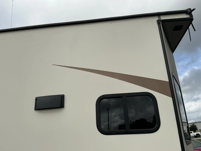 Used 2017 WILDWOOD LODGE 394FKDS Campers, Caravans, Motorhomes Michigan US | Miedema Asset Management Group #1402838