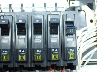 Used SQUARE D NQM810M1CSB8 Electrical Panels Ohio US | HGR 24 #882981