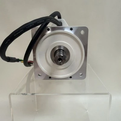 USED Omron R88M-GP40030H-S2