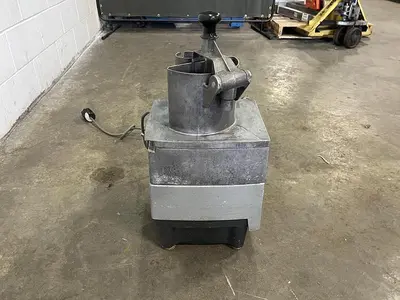 USED ROBOT COUPE R6N