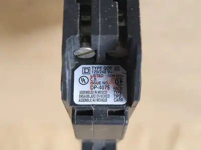 USED SQUARE D QOT120