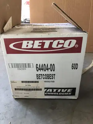 BETCO Betco Best 64404-00 LM Low Maintenance Floor Finish 1 Gal -NIB of 4