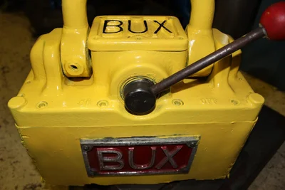 Bux Lift Magnet