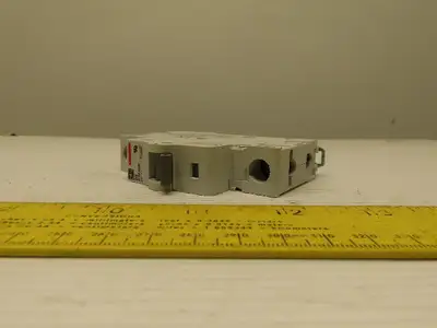 Eaton Cutler Hammer WMS1D05 5AMP Single Pole Circuit Breaker DIN Rail Mount