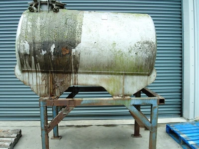 1600L S/S Horizontal Tank