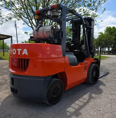 USED 2010 TOYOTA 7FGCU55