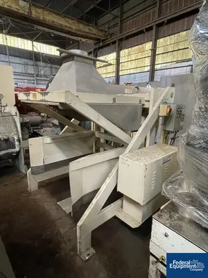 USED Material Transfer & Storage Material Transfer Container Discharger
