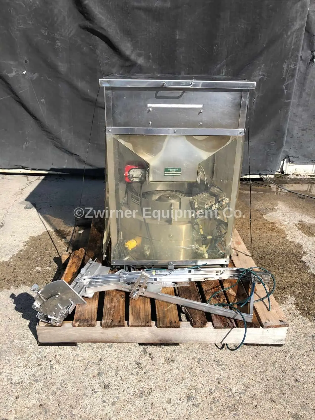 Used _UNKNOWN_ _UNKNOWN_ Cap Sorter Feeder Tennessee US | Zwirner Equipment #1173431