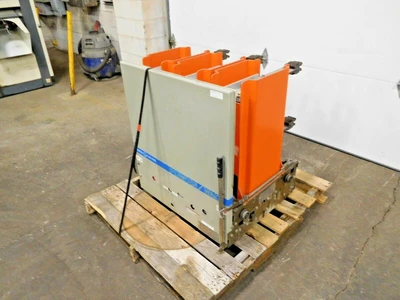 Used GE VB 7.2-500-3 Circuit Breakers Ohio US | Equipment Recovery Corp. #1330533