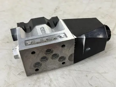 USED TOKIMEC DG4VS-5-0A-M-P7L-H-7-40