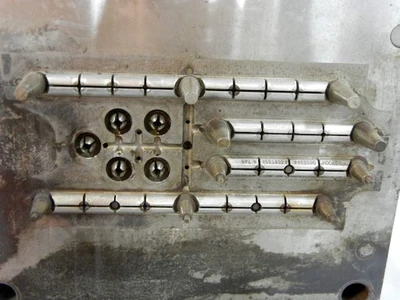 Expandable Wall Mount Rack