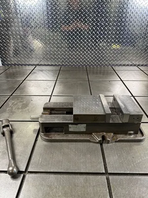 USED KURT D675