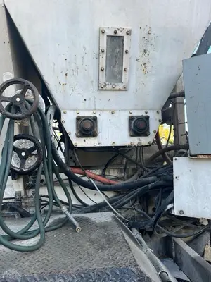 Holcombe HM10H Volumetric Concrete Mixer | Iron Listing (17)