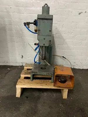 5992-220 Joraco 3-Ton Quick Action Air Pneumatic Press with Foot Pedal