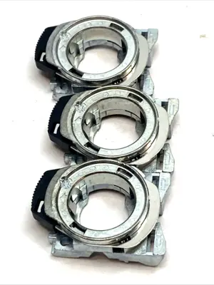 USED ALLEN-BRADLEY PUSHBUTTON METAL MOUNTING LATCH LOT OF 3
