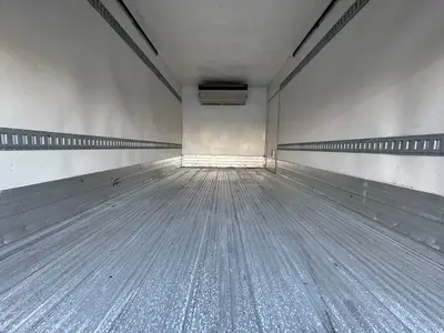 Used 2019 ISUZU NQR Reefer Trucks Florida US | Truck and Van Outlet #1509201