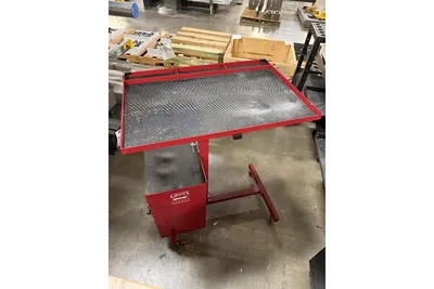 Used _UNKNOWN_ _UNKNOWN_ Work Benches Utah US | KD Auctions #1553835