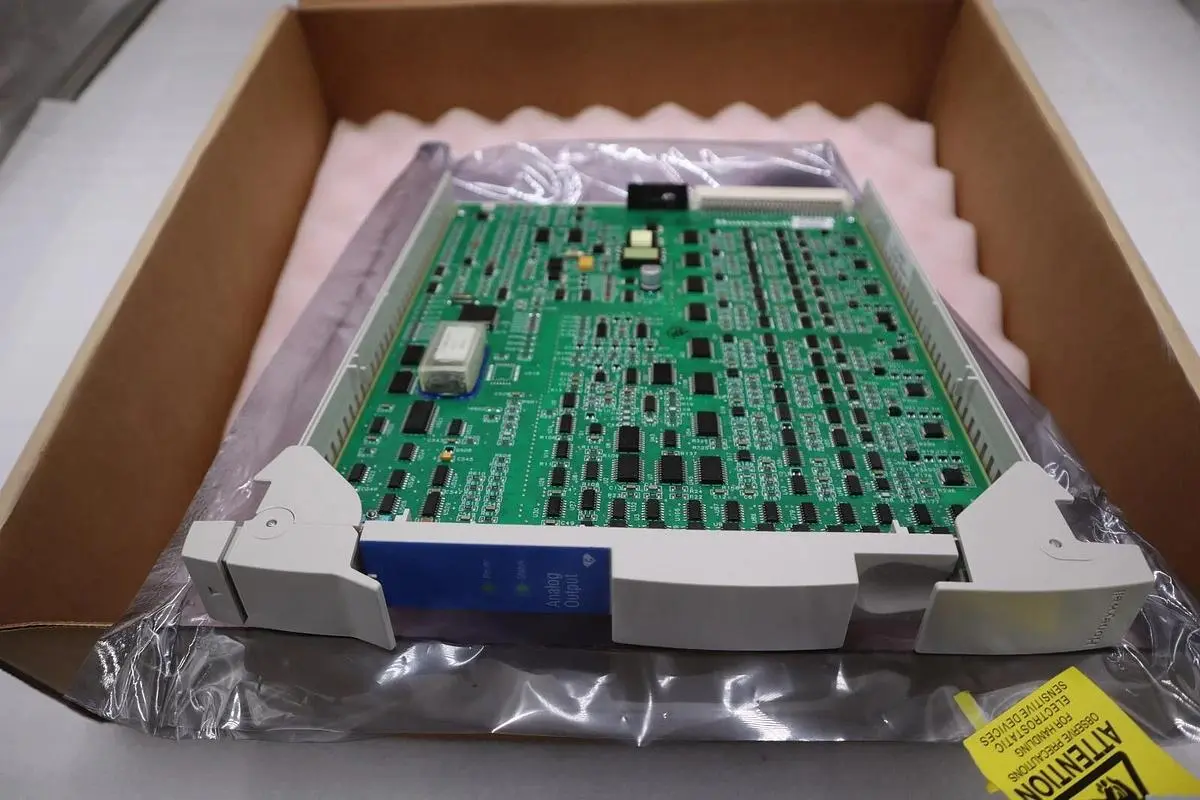 Honeywell 51309152-175 Analog Output NEW IN BOX STOCK G176