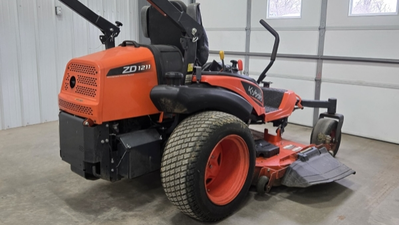 USED 2024 Kubota ZD1211L-72