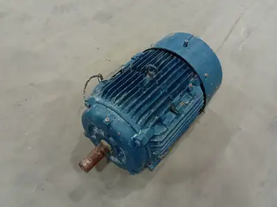 USED SIEMENS 1LA03244ES51
