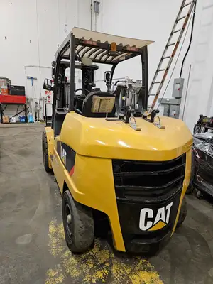 USED CATERPILLAR P12000