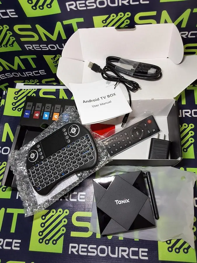 TANIX TX6S SMART ANDROID 10 TV BOX WITH REMOTE AND KEYBOARD - BRAND NEW