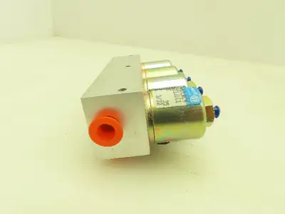Honeywell Skinner 3133BJA7LNC4 Solenoid Valve Manifold 3-Way 12VDC 35PSI 1/4"NPT