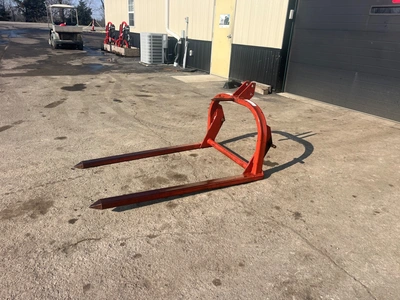 3 PT HITCH Bale Lift Hay Hauler | County Equipment Company LLC (3)