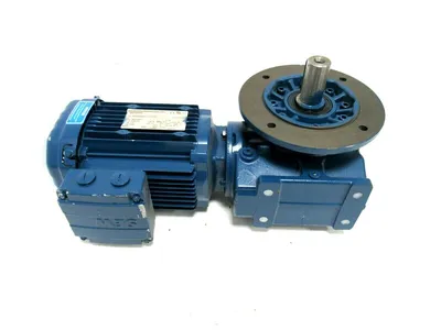 NEW SEW EURODRIVE SF57DRE80M4 GEAR MOTOR 84:1 DRE80M4